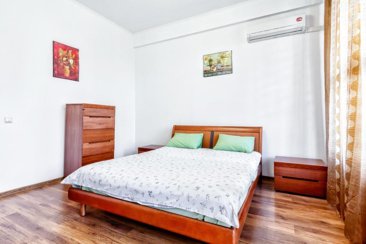 423 Lighthouse Apartments - Traveler'S Choice Almaty Luaran gambar